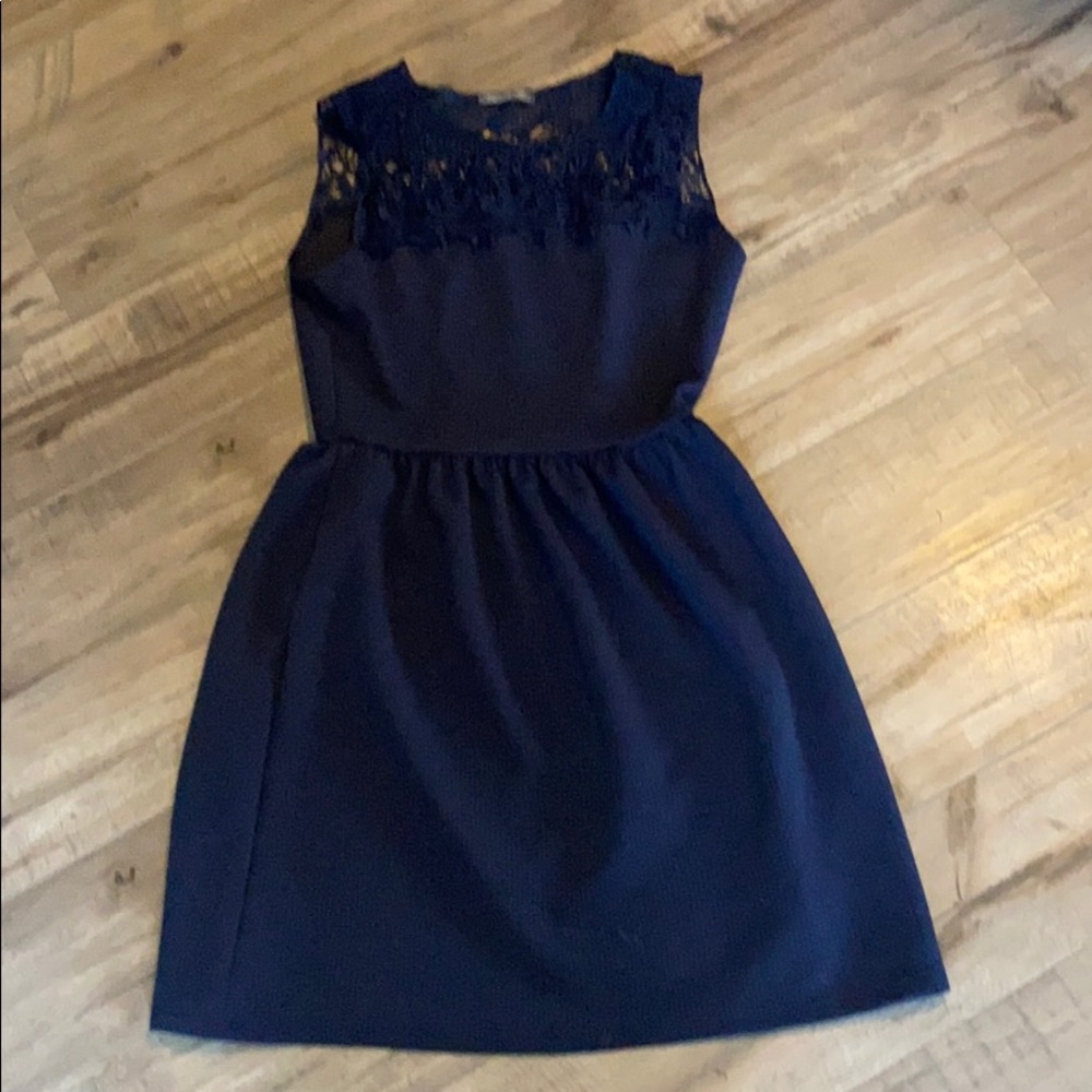 Adorable Navy Summer dress